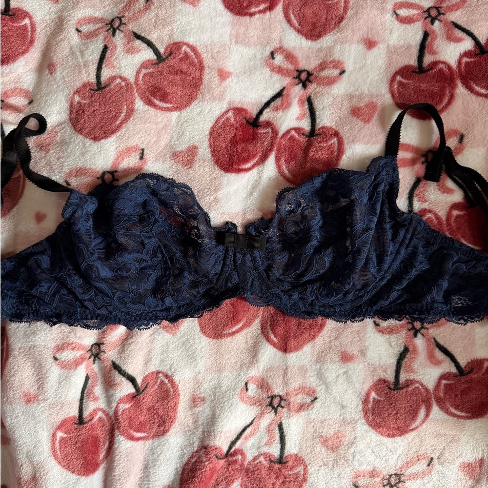 Victoria's Secret Navy Lace Bra